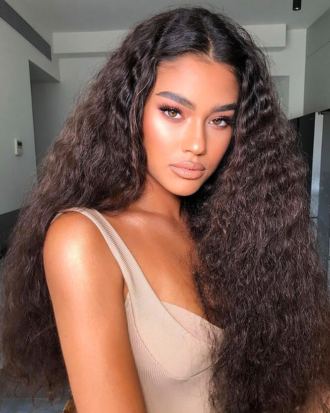 30c7145ace66794d77aa046b3be6294b_cropped_666x833